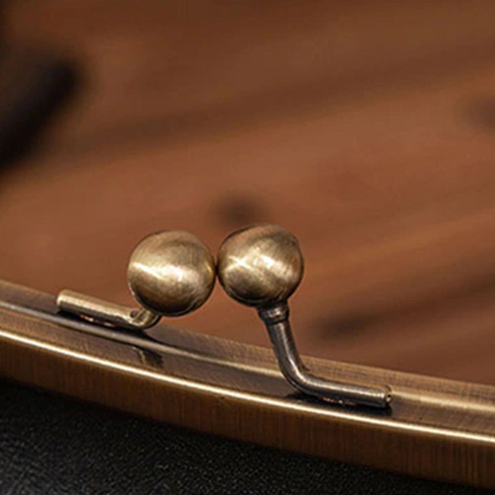 Edna - Chic Essential Leather Bag