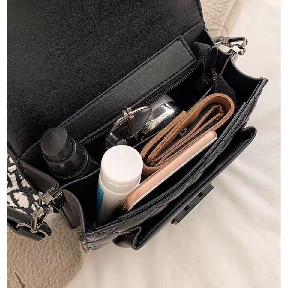 Barbara - Timeless Allure Leather Shoulder Bag