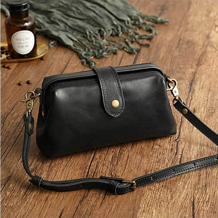 Jean - Timeless Charm Leather Handbag