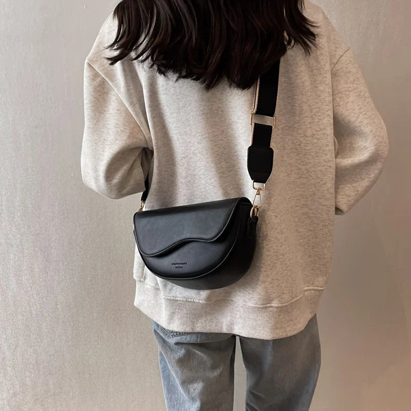 Eleanor - Minimalist Nova Leather Crossbody Bag