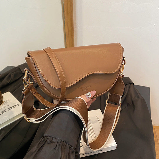 Eleanor - Minimalist Nova Leather Crossbody Bag