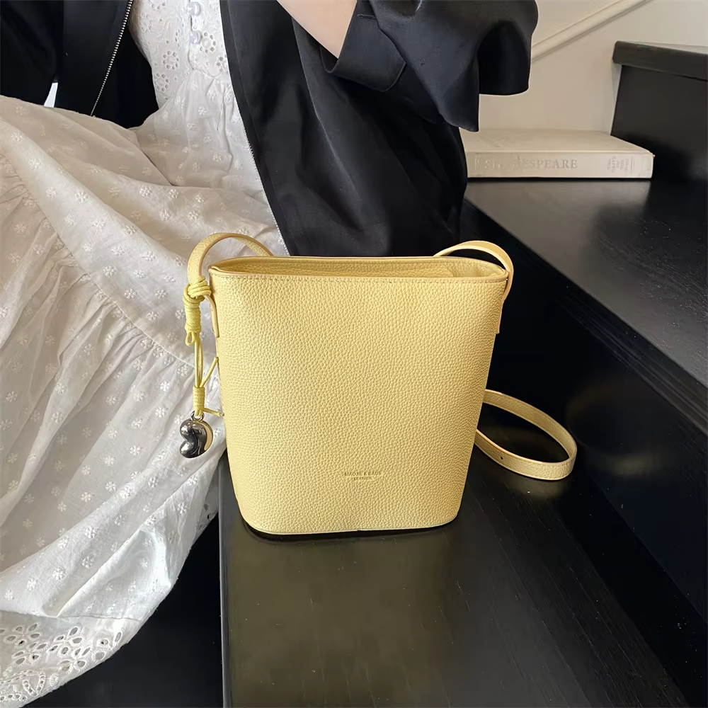Helen - Stylish Regal Leather Bucket Bag
