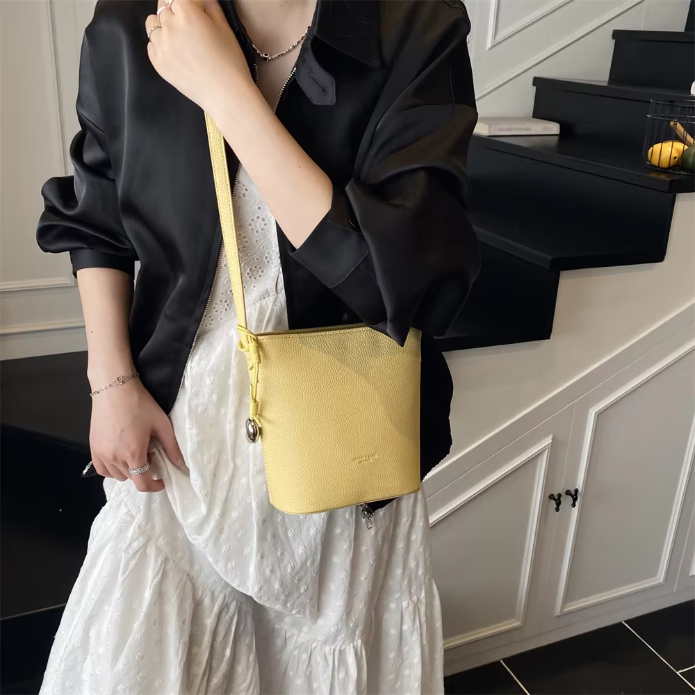 Helen - Stylish Regal Leather Bucket Bag