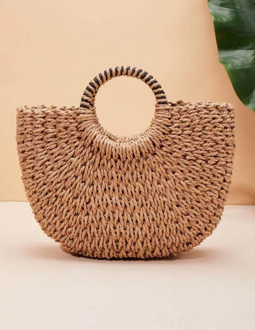 Judith - Charming Shell Straw Bag